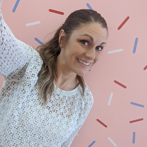 Meet your Posher, Daphne - Picture 6 of 11